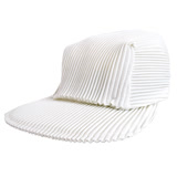 ISSEY MIYAKE 三宅一生PLEATS PLEASE褶紋鴨舌帽(白)