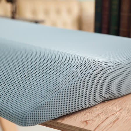 【LAMINA】護肩頸竹炭釋壓記憶枕