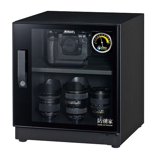 防潮家
59公升電子防潮箱