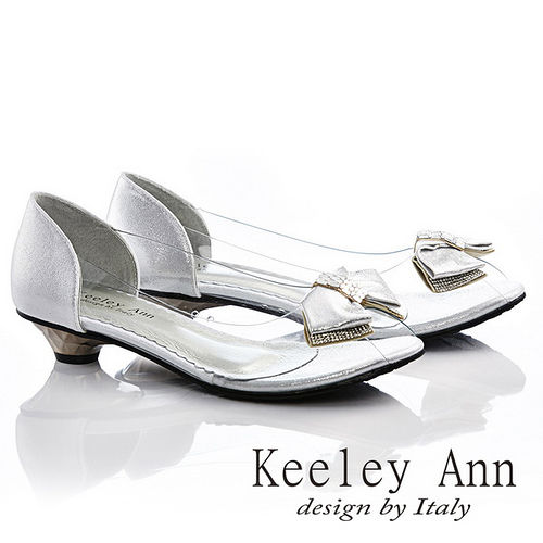 Keeley Ann
蝴蝶結扣低跟魚口鞋