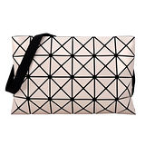 ISSEY MIYAKE 三宅一生BAOBAO方格4x6斜揹包(大/米)