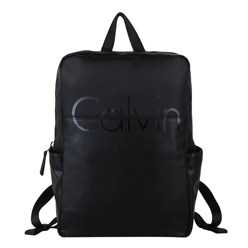 CK Calvin Klein 經典Calvin壓印文字LOGO厚尼龍拼接皮革側雙口袋後背包(黑)