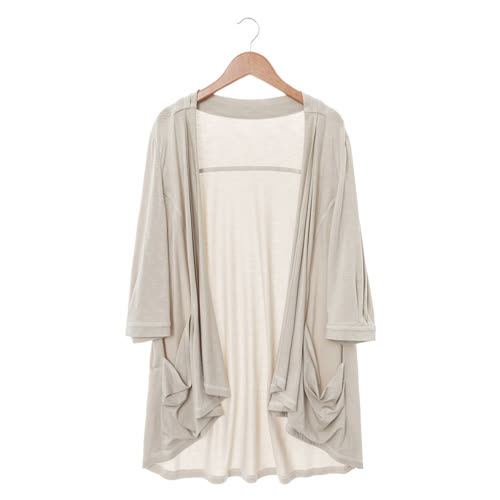 隨性風造型剪裁落肩寬版七分袖罩衫