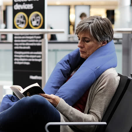 Huzi Infinity Pillow
多功能百變頸枕