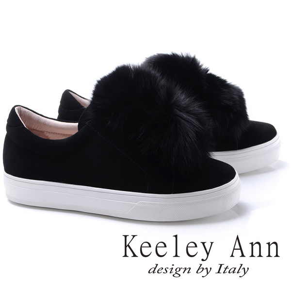 Keeley Ann異國情懷~甜美暖毛球造型全真皮厚底休閒鞋(黑色776832510-Ann系列)
