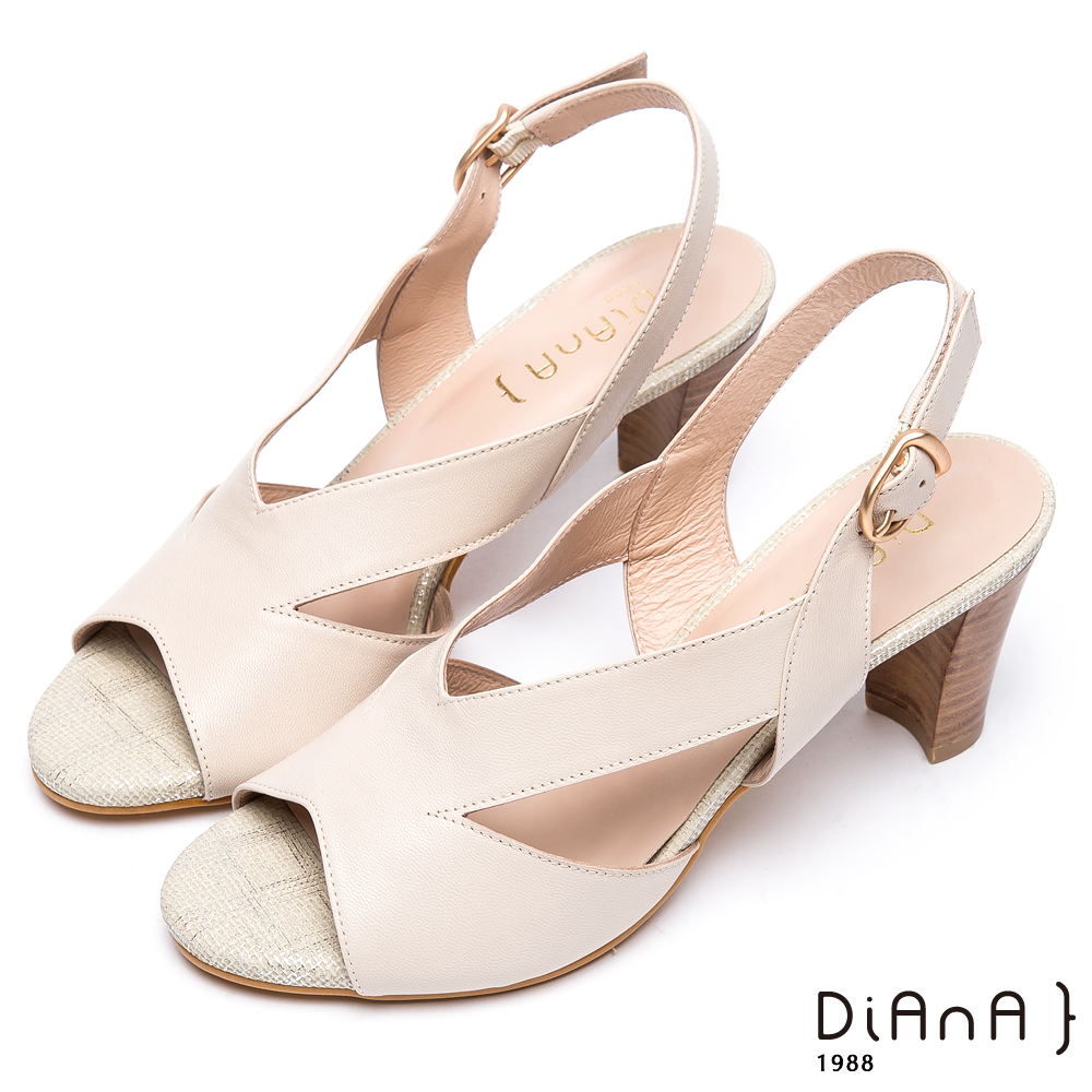 DIANA
原色寬版V字剪裁涼鞋