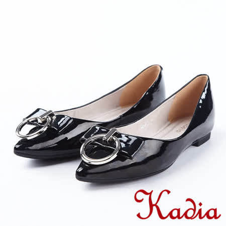 kadia．金屬圓形飾釦尖頭高跟鞋(8016-98黑)