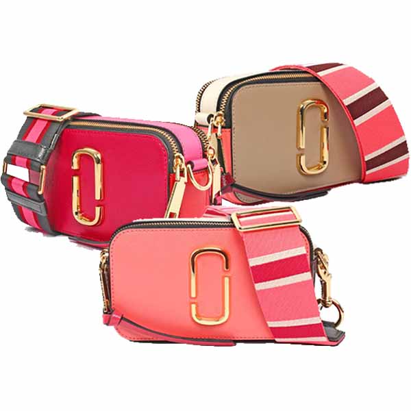 MARC JACOBS
防刮牛皮撞色相機包