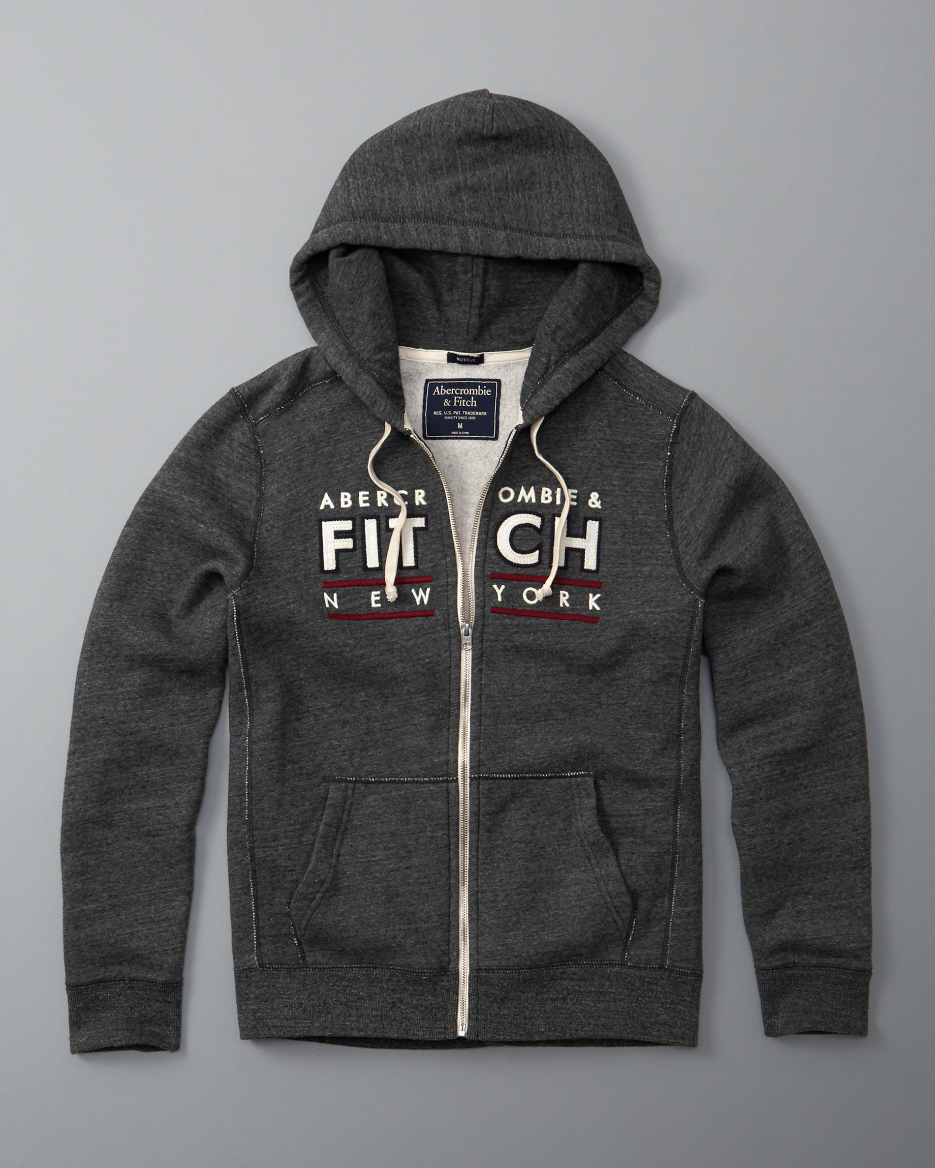 A&F麋鹿Abercrombie&Fitch 經典文字電繡連帽外套-灰色 122-232-0694-132
