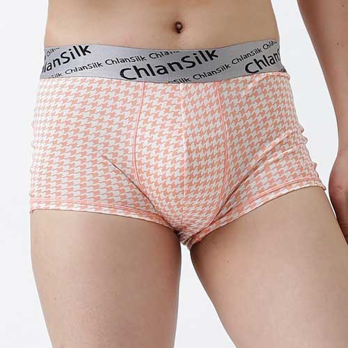 【Chlansilk闕蘭絹】100%蠶絲時尚千鳥白廠絲男平口褲-橘