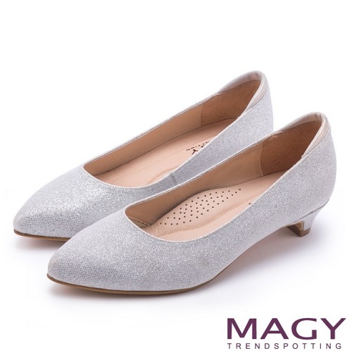【MAGY】簡約奢華風 親膚防磨閃爍夢幻低跟鞋(銀色)