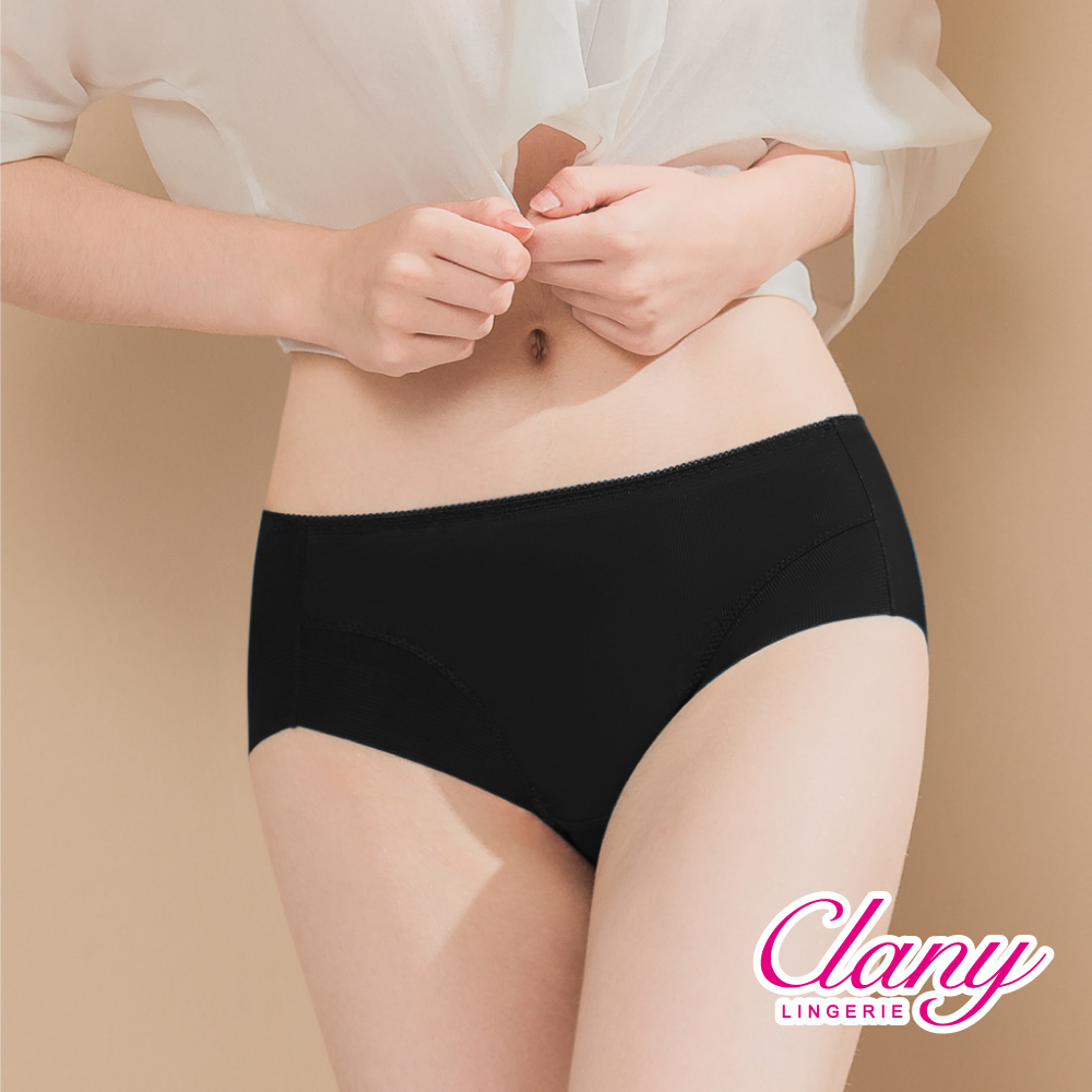 Clany 可蘭霓 無痕透氣超健康竹炭包臀中腰M-XL內褲 衝擊濃黑 2156-63