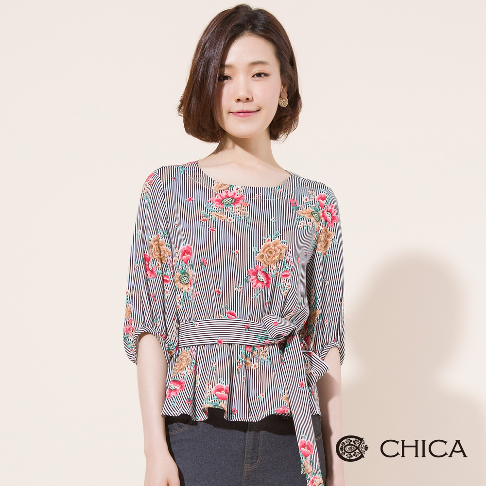 CHICA 英倫午茶條紋印花綁帶傘襬上衣(2色)