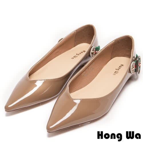 Hong Wa 時尚尖頭鉚釘包鞋-可可