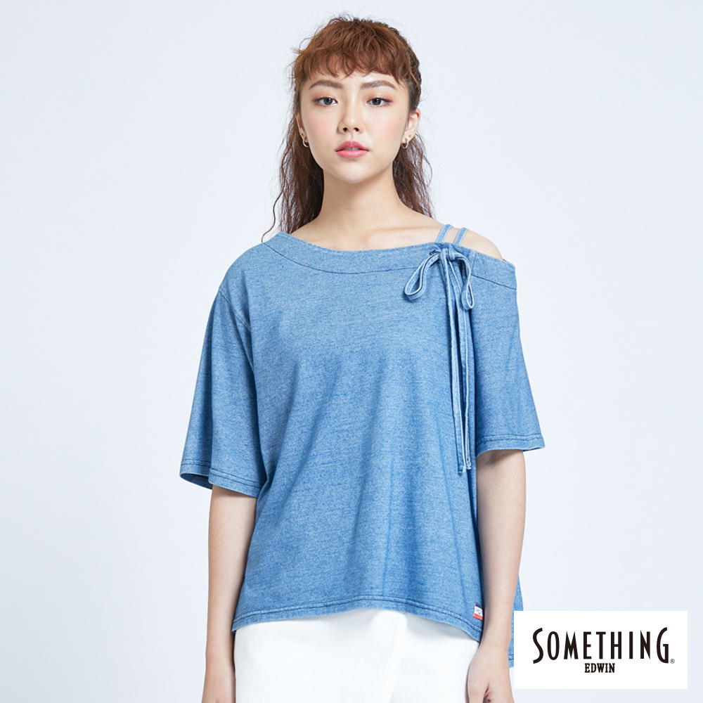 SOMETHING 不對稱斜肩T恤-女-漂淺藍