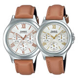 CASIO 三眼指標情侶對錶 皮革錶帶 米白色 生活防水(MTP-V300L-7A2+LTP-V300L-7A2)