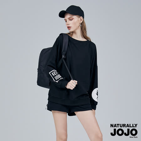 NATURALLY JOJO
雙袖印花大學T (黑)