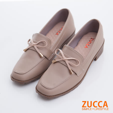 ZUCCA【z6721lc】綁繩金屬朵結低跟包鞋-駝色
