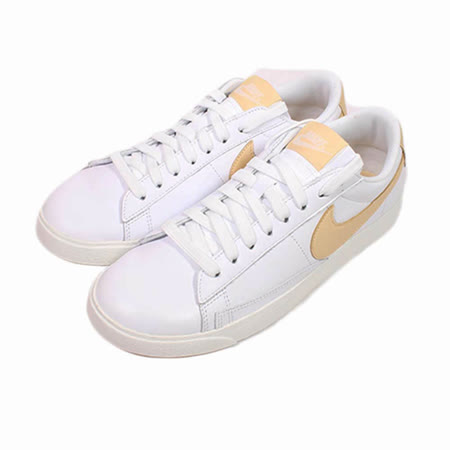 NIKE 女
休閒復古鞋