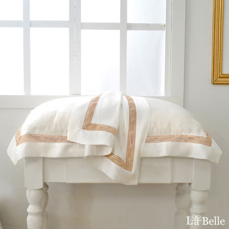 義大利La Belle《薩爾瓦-金》 特大天絲蕾絲防蹣抗菌吸濕排汗兩用被床包組-白色