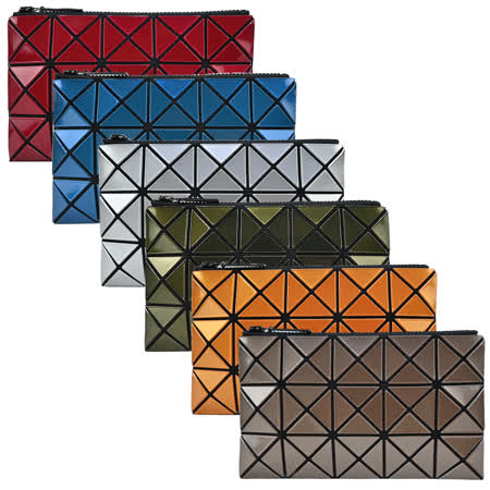 ISSEY MIYAKE
幾何亮面3x5手拿包
