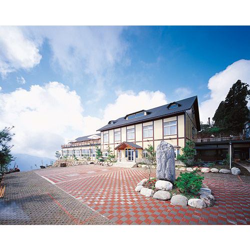 【清境】綠楊景觀溫泉山莊-雙人一泊二食住宿套券