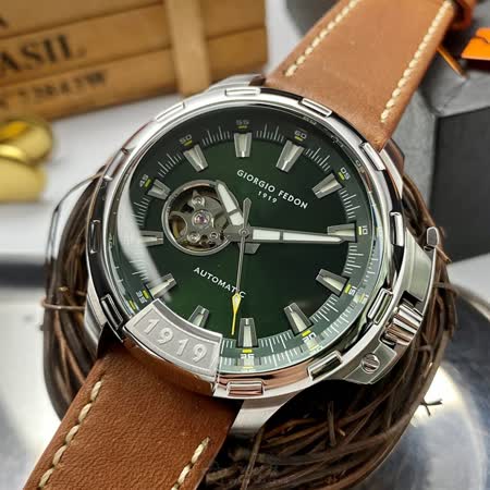 GiorgioFedon191946mm圓形銀精鋼錶殼墨綠色錶盤真皮皮革咖啡色錶帶款GF00053
