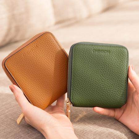 CHENSON
真皮軟蓬蓬5卡短夾