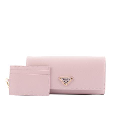 【PRADA】金字三角牌防刮牛皮雙釦對開長夾(雪花粉色)
