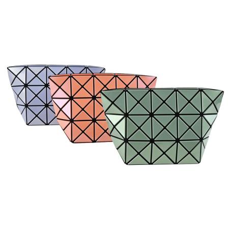ISSEY MIYAKE 三宅一生 BAOBAO 3x5PRISM亮面化妝包-三色選