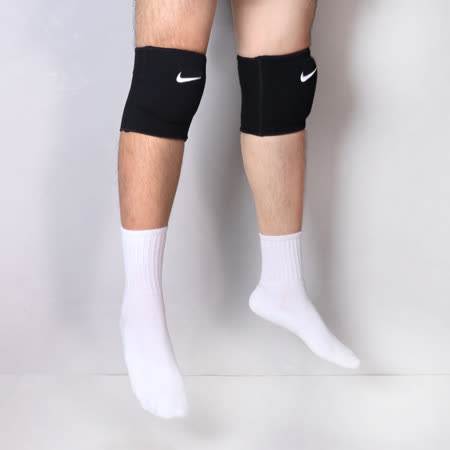 Nike 護膝 Essential Knee Pads 男女款 黑 排球 護具 運動 防撞 刷毛 NVP06-001