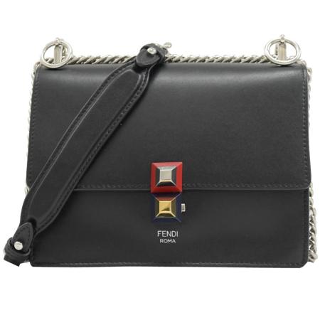 FENDI 8M0381 燙銀LOGO小牛皮翻蓋肩斜背鍊包.黑