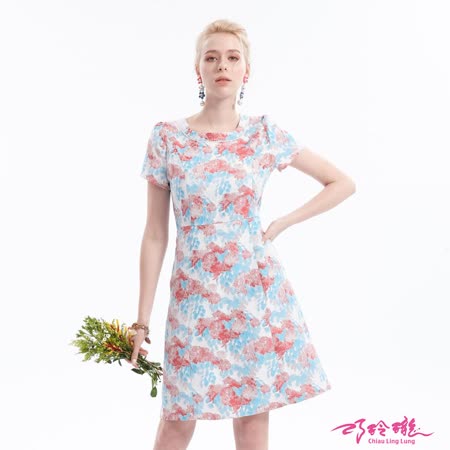 CLL巧玲瓏
 雙色緹花收腰挺版洋裝