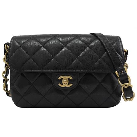 CHANEL AS3174 經典雙C LOGO菱格小牛皮翻蓋斜背鍊包.黑/金