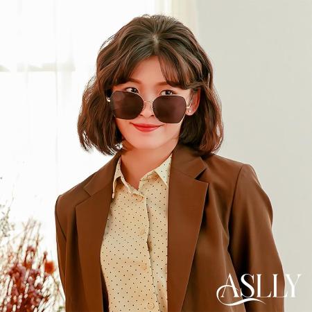 ASLLY
貓眼金屬滾邊墨鏡