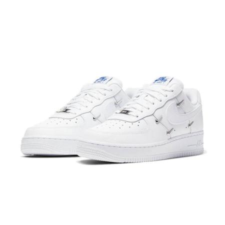 NIKE 經典女休閒鞋
AIR FORCE 1 07 LX