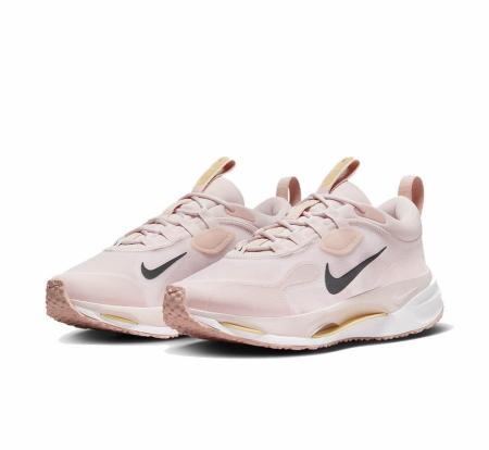 NIKE 女休閒鞋
SPARK -DJ6945600