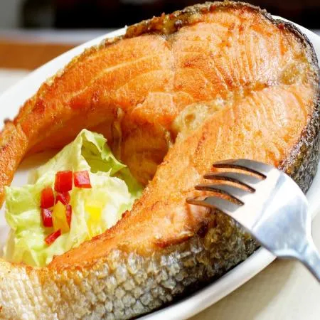 【海之醇】8片組-優質中段智利鮭魚270g(免運)