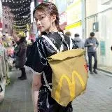 【麥當勞包包】 I'm lovin' it 小麥迷注意！背去買薯條或漢堡吧！McDonald's造型包 紙袋 背包