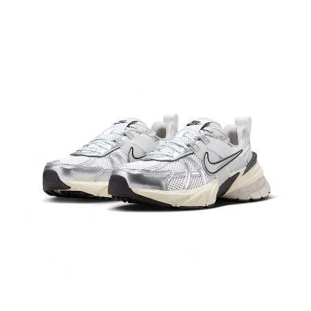 Nike V2K Run Summit White Metallic Silver 金屬銀 女鞋