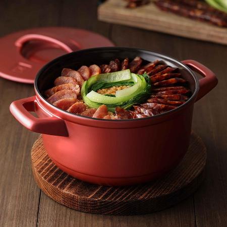 【JIA 品家】晶釉瓷 巴西進口雙耳鍋20cm（時尚紅/煙燻玫瑰金/曜石黑）