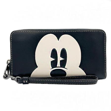 COACH 米奇聯名款
滑面牛皮手掛式拉鍊長夾