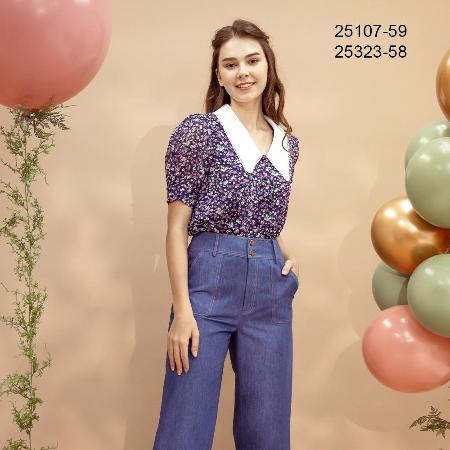 Iris 艾莉詩
浪漫印花大領片襯衫