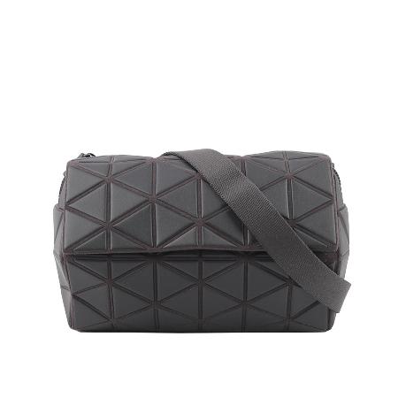 ISSEY MIYAKE
六邊形立體斜背包