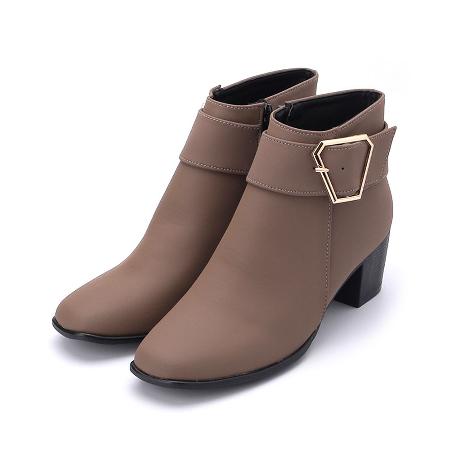 RIN RIN 
特大尺碼大金釦拉鍊短跟靴