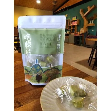 《露予莊園》吃軟不吃硬-綠茶拿鐵軟糖