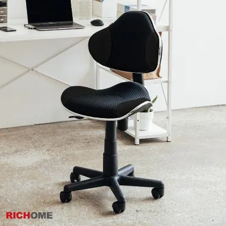 【friDay限定】RICHOME Lincon夏蕾造型辦公椅(黑色)
