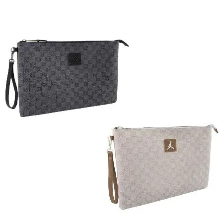 NIKE Jordan Monogram POUCH 文件包 手腕包 小物袋 JD2413027AD-001卡/003黑