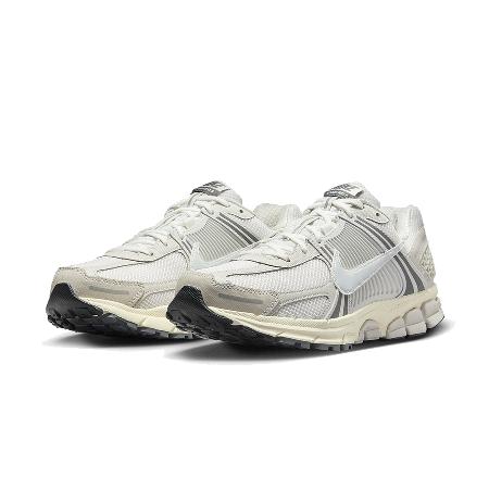 NIKE 男 ZOOM VOMERO 5 基本款 簡約 慢跑鞋