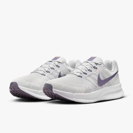 NIKE 女 RUN SWIFT 3跑步鞋-DR2698010